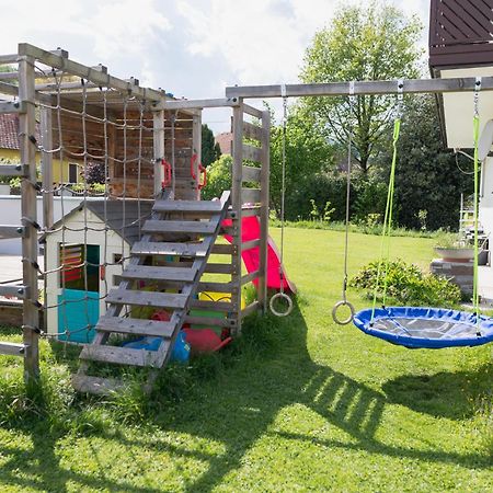 Familytime Am Traunsee Altmuenster Exterior photo